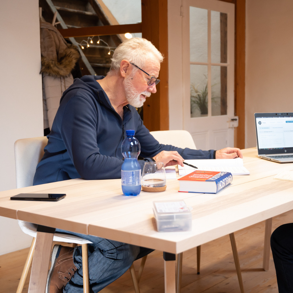 Englisch lernen in Biel im Privatunterricht mit persönlicher Begleitung